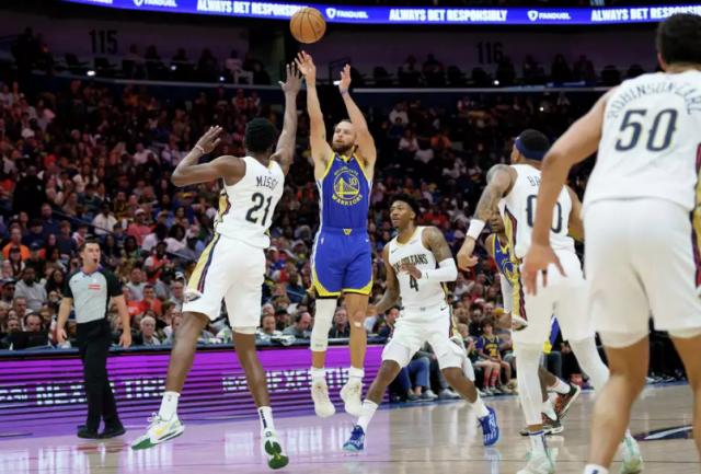 骨盆挫伤无阻战神回归 库里率队终结连败剑指前六